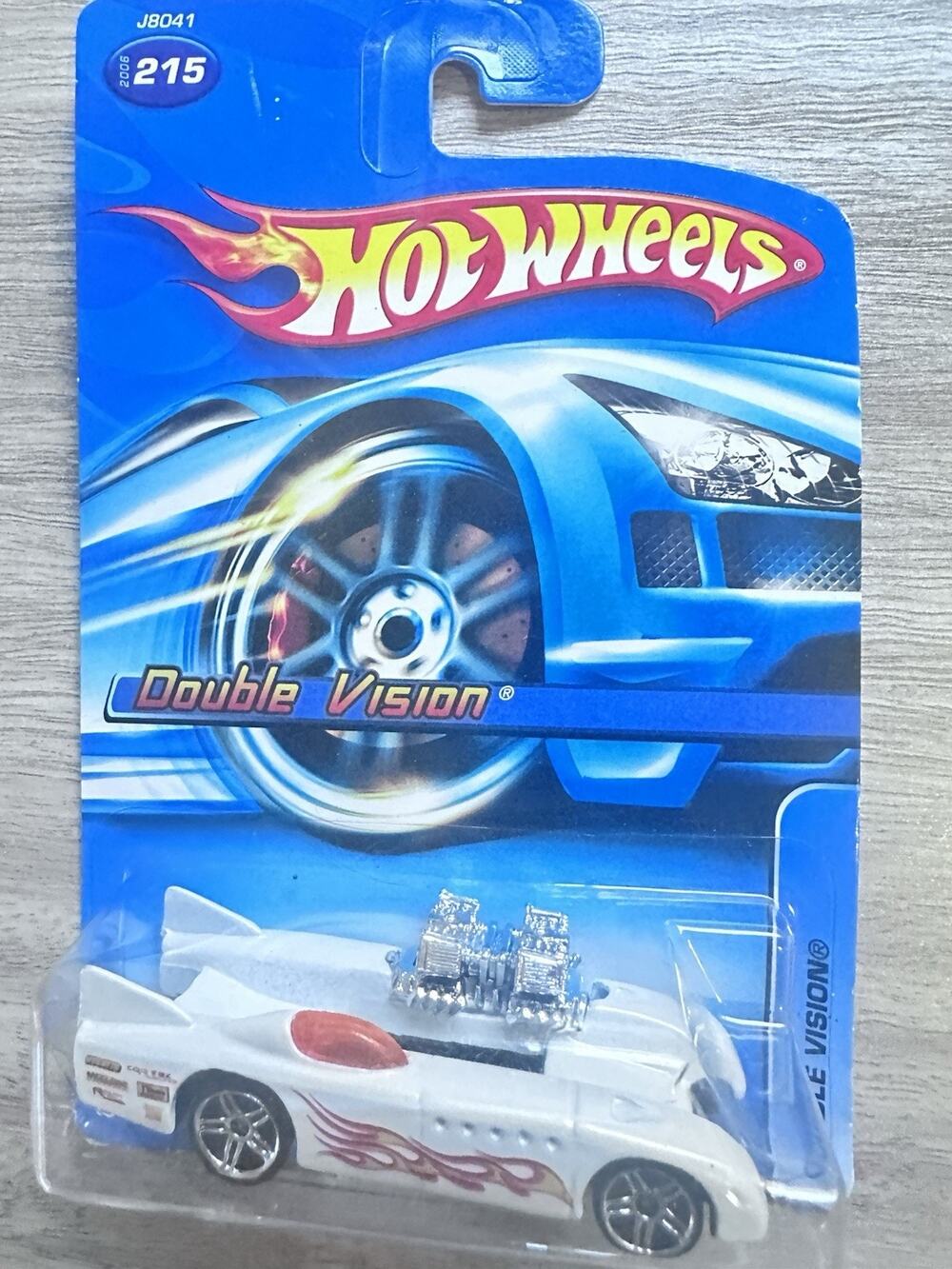 Hot Wheels 2006 Mainline Short Card #215 Double Vision White New H29